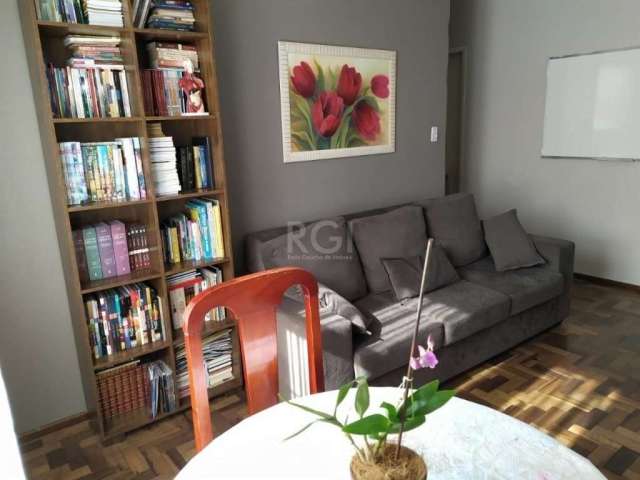 Apartamento de 2 dormitórios com vaga rotativa no bairro Cristo Redentor, próximo do Hospital Conceição e Shopping Iguatemi. Apartamento com 2 dormitórios, living, cozinha, área de serviço separada, b