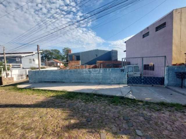 Vende- se ótimo terreno de esquina, Lugar calmo e tranquilo, localizado próximo de todos os recursos do bairro, 2 minutos do ponto de ônibus, 4 minutos de mercados!&lt;BR&gt;Estuda receber carro como 