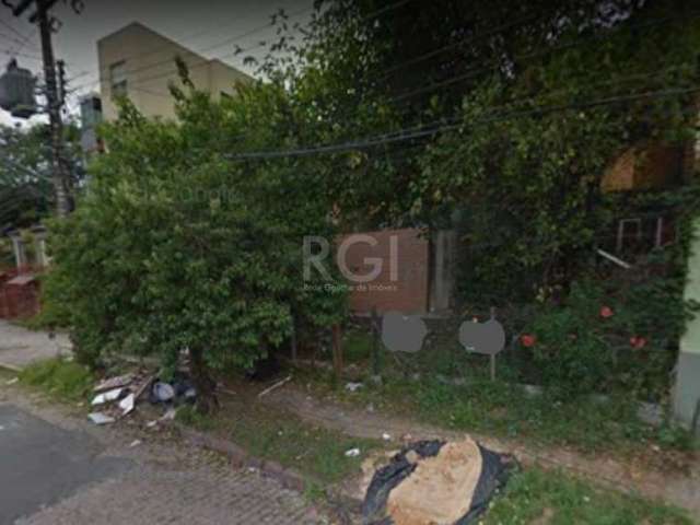 Terreno em bairro Santo Antonio, muito bem localizado.  Medidas 6,6 x 38,5.