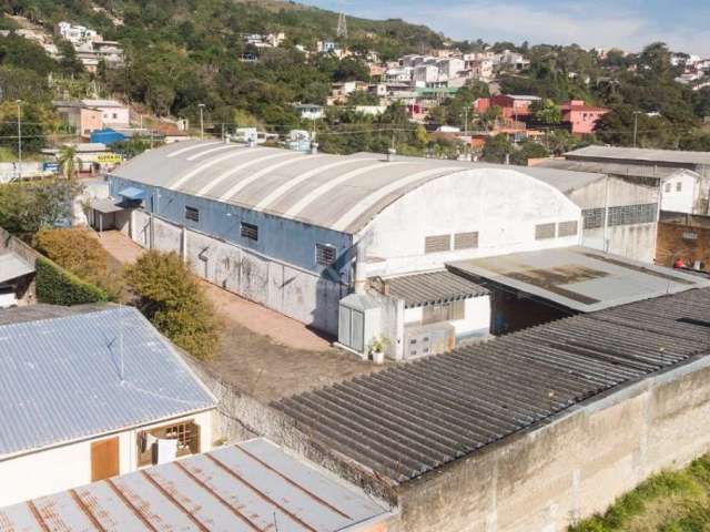 Pavilhão com 1000m2 de área construida, localizado num terreno de  32 x 60,  2080m2,  próprio para metalúrgica, equipado com 04 tornos, 02 furadeiras fresadoras, facão para corte de chapa metalica, 01