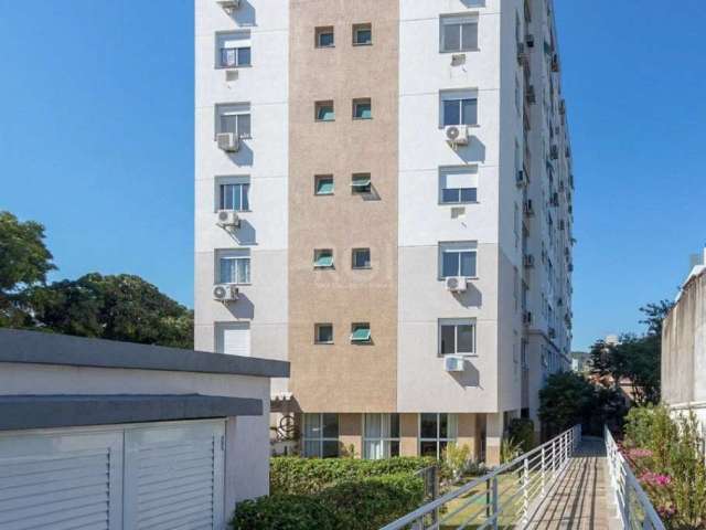 Imóvel para (Investidor) Locado pela Luagge Imóveis em Maio/2024 por R$ 2.000,00 + taxas Condomínio e Iptu.&lt;BR&gt;&lt;BR&gt;Apartamento com living amplo , sala de estar , 02 dormitórios sendo 01 su