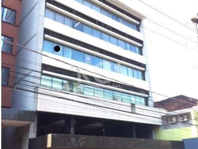 Sala comercial para venda no bairro Petrópolis, com aproximadamente 31m² de área privativa, piso laminado, 01 lavabo, 01 vaga de estacionamento para 01 carro. Condomínio com interfone, elevador e port