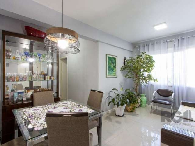 APARTAMENTO A VENDA - BAIRRO CAVALHADA &lt;BR&gt;&lt;BR&gt;Apartamento à venda com 2 dormitórios, 1 banheiro, living com 2 ambientes, cozinha planejada, área de serviço.&lt;BR&gt;&lt;BR&gt;Condomínio 