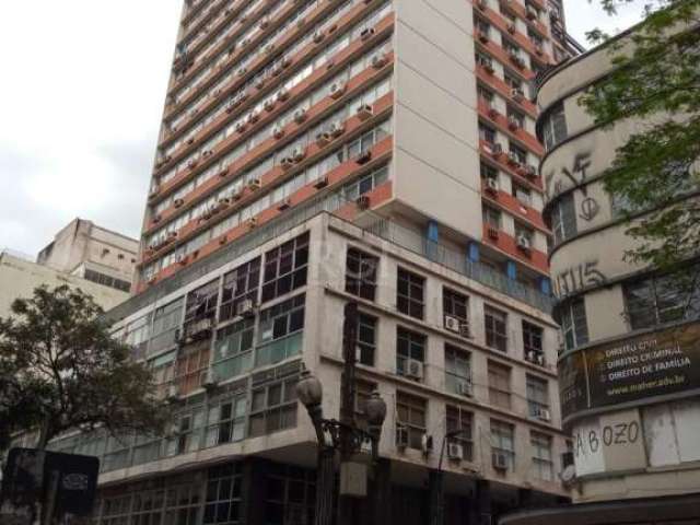 Loja de 31m² no bairro Centro Histórico.      &lt;BR&gt; &lt;BR&gt;Sala Comercial no coração do Centro   histórico com 37m² com banheiro, portaria 24 horas, 4 elevadores, controle de acesso com catrac