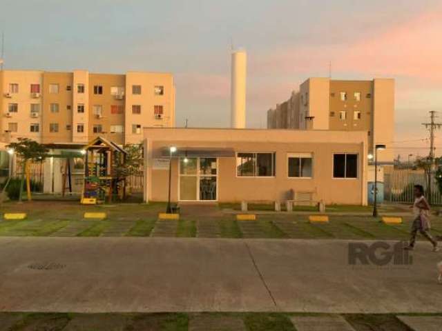 Apartamento térreo de 2 dormitórios, sala, cozinha, banheiro com  baixo valor de condomínio e portaria 24 horas.   &lt;BR&gt;O condomínio conta com zelador e faxineira para limpeza das áreas comuns, p