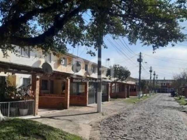 Sobrado no residencial Milano. São 2 dormitórios, ampla cozinha, banheiro, pátio nos fundos e vaga coberta na frente. O residencial Milano é um local tranquilo com portaria 24hs, em localização difere