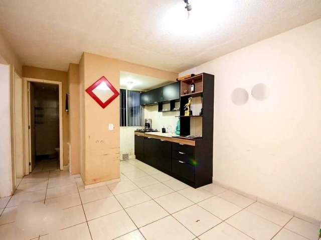 Apartamento com 02 dormitórios térreo Alugo ou Vendo apenas 129mil vaga de garagem rotativa no Bairro Jd. Leopoldina, junto Av. JUCELINO KUBITSCHEK com cozinha planejada, área de serviço, banheiro com