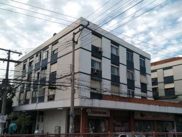 LOJA PARA VENDA: APROXIMADAMENTE 50M² DE AREA PRIVATIVA, DOIS PAVIMENTOS, TERREO. LOJA LOCALIZADA NA GALERIA SAO JOAO - AVENIDA BENJAMIN CONSTANT. PROXIMO AO SHOPPING BOURBON E SOGIPA.&lt;BR&gt;&lt;BR