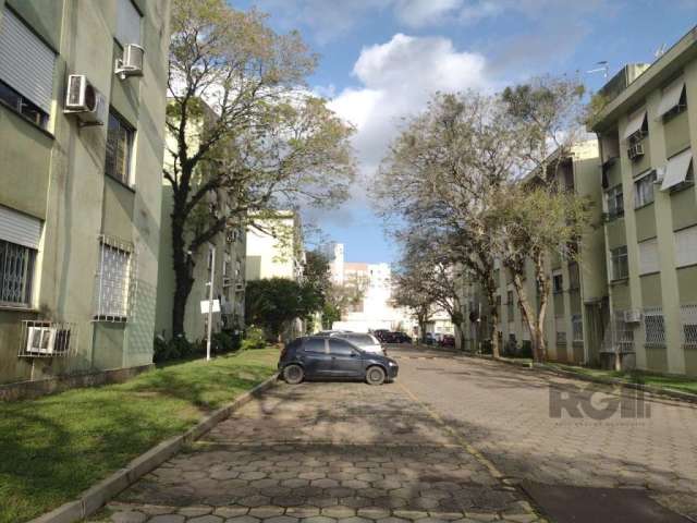 Apto 01 dormitório, 2 lances de escadas, ótima localização no Bairro Vila -Nova - 01 vaga.&lt;BR&gt;  &lt;BR&gt;Ótimo apartamento, 35m² privativos, sol da manhã, posição estratégica no condomínio, sen