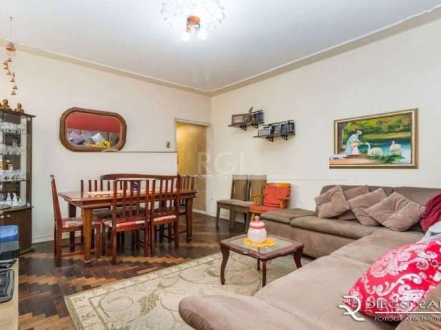 Venda de Apartamento no Bairro Petrópolis 108m² - 3 Dormitórios, varanda, Cozinha: Com churrasqueira e cooktop de 5 bocas. &lt;BR&gt;Apartamento no bairro Petrópolis com 3 amplos dormitórios, sendo 2 