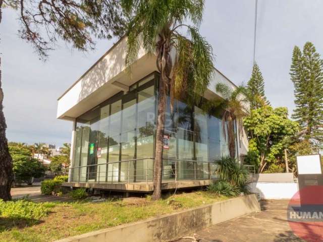 Prédio Comercial localizada no bairro Chácara das Pedras com 840 m². Imóvel dispõe de  10 salas, 02 cozinhas, 06 banheiros, Elevador e pisos em cerâmica, cobertura com terraço.Imóvel com pátio, Churra