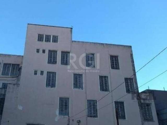 Vende Prédio com 100 vagas bairro São Geraldo - Porto Alegre/RS&lt;BR&gt; com 1.739m² de área privativa divididos em 3 pavimentos, copa, 12 banheiros, vestiários masculino e feminino, 01 elevador e 10