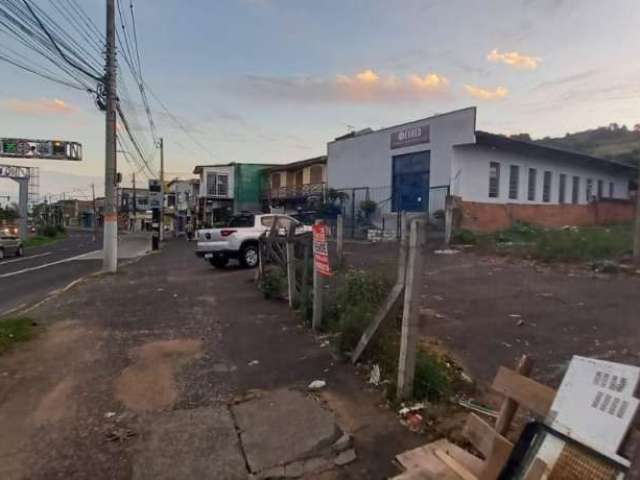 TERRENO DE 407 M² - JUCA BATISTA&lt;BR&gt;Terreno no Bairro Aberta dos Morros, próximo ao Supermercado  Zaffari Ipanema e o novo Zaffari da Juca Batista, tendo 11 x 37 m². Excelente localização com al