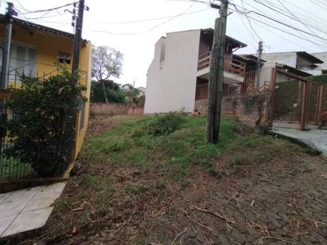 Terreno 12 x 32,  com mais de  382m² , Terreno dentro de condomínio. OBS: Avalia veículo como parte do pagamento!&lt;BR&gt;Excelente oportunidade para moradia, em condomínio pequeno e calmo -  com ôni