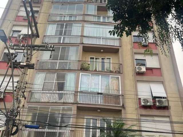 Ótima oportunidade de adquirir um apartamento no Centro Histórico de Porto Alegre. Com 2 dormitórios e 1 banheiro social, esta unidade conta com uma área privativa de 59.87m² e área total de 98.14m². 