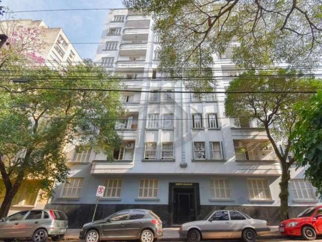 Excelente apartamento de 3 dormitórios no Centro Histórico. Com 86,24m² privativos de frente para a Av. Desembargador André da Rocha. Cozinha e área de serviço separadas, piso parquet, elevador e inte