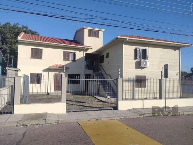 Apartamento localizado no bairro Protásio Alves, com 60m² no 1º andar. Imóvel com 02 dormitórios, sala de estar/jantar, cozinha americana, banheiro social, área de serviço, caixa d'água individual e p