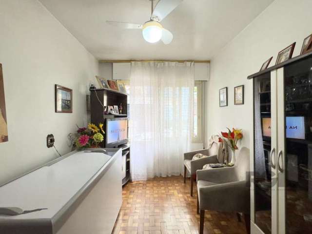 Apartamento de 48m², 2 dormitórios, de frente, living para dois ambientes, cozinha com copa, área de serviço separada e 1 banheiro.&lt;BR&gt;&lt;BR&gt;Prédio enxuto, localizado próximo à Orla do Guaíb