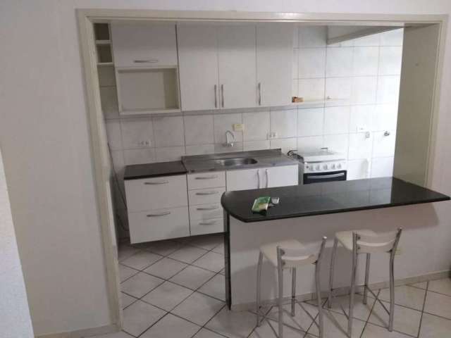 Excelente apartamento de um dormitório reformado&lt;BR&gt;*Semi mobiliado&lt;BR&gt;*2 ventiladores de teto&lt;BR&gt;*1 ar split área de serviço&lt;BR&gt;armários no quarto&lt;BR&gt;armários na cozinha