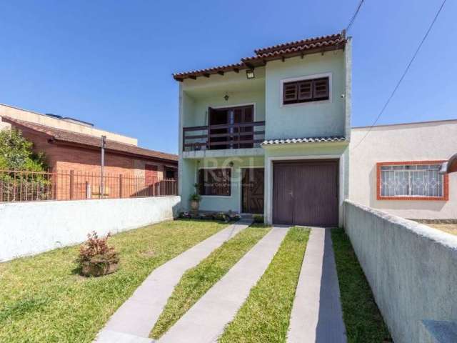 Ótima residência com quatro dormitórios,  a de casal com closet, hidro e sacada, living com 02 ambientes, lavabo, copa cozinha,  salão de festas com churrasqueira,  estar íntimo no segundo piso.&lt;BR