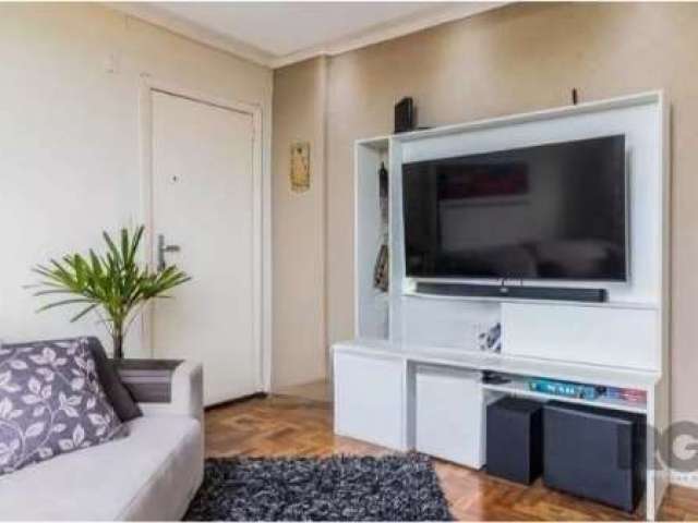 APARTAMENTO 2 DORMITÓRIOS | CRISTAL | ZONA SUL&lt;BR&gt;&lt;BR&gt;Ótimo apartamento com  59m² , 2 dormitórios, todo reformado, com cozinha americana,   living, 2 dormitórios, andar alto.&lt;BR&gt; Fic