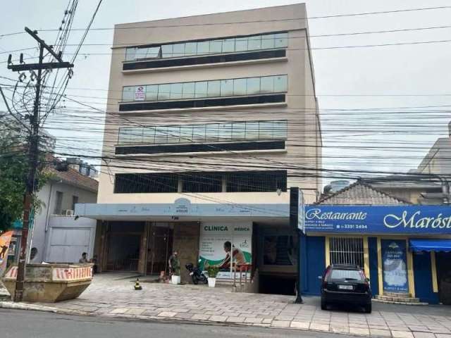 NA CRISTÓVÃO COLOMBO, JUNTO A NOVA YORK, &lt;BR&gt;Ótima sala comercial, com divisórias, com 51m² e  1 vaga  para dois carros, na garagem, bairro Floresta, próximo a Bordini Edifício com portaria e el