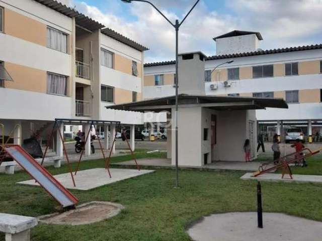 Apartamento   2 dormitórios com 43m², cozinha conceito aberto, piso porcelanato, 2° andar. Vaga de garagem ao lado do bloco. Condomínio com playground, salão de festas mobiliado, quiosques com churras