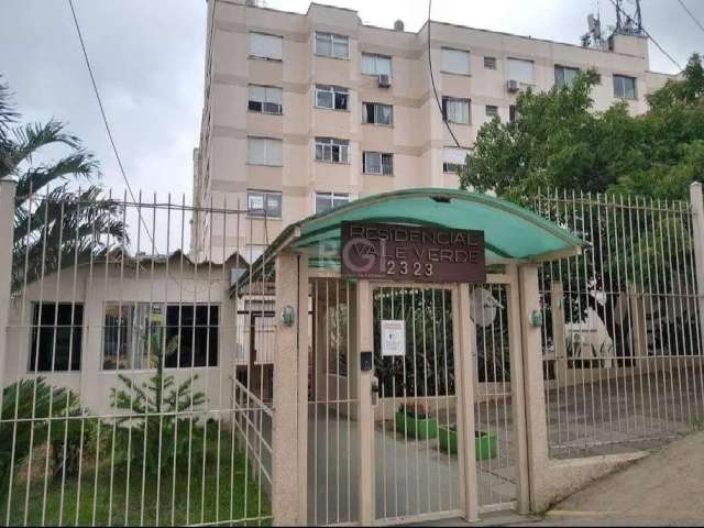 Ótimo apartamento no bairro Santa Tereza, com 1 dormitório, com possibilidade de transformar em 2, amplo living, banheiro social, cozinha com área de serviço separada. Portaria 24 hotas, salão de fest