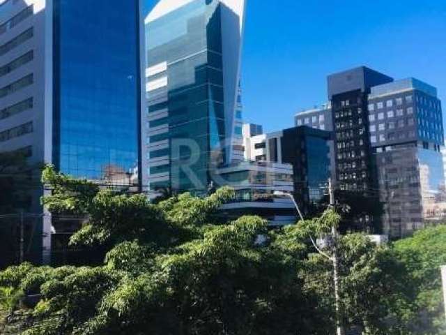 SALA COMERCIAL, PRÉDIO EM EXCELENTE LOCALIZAÇÃO.&lt;BR&gt;Possibilidade parcelamento direto, entrada 20% saldo 36 parcelas mensais&lt;BR&gt;Alugada