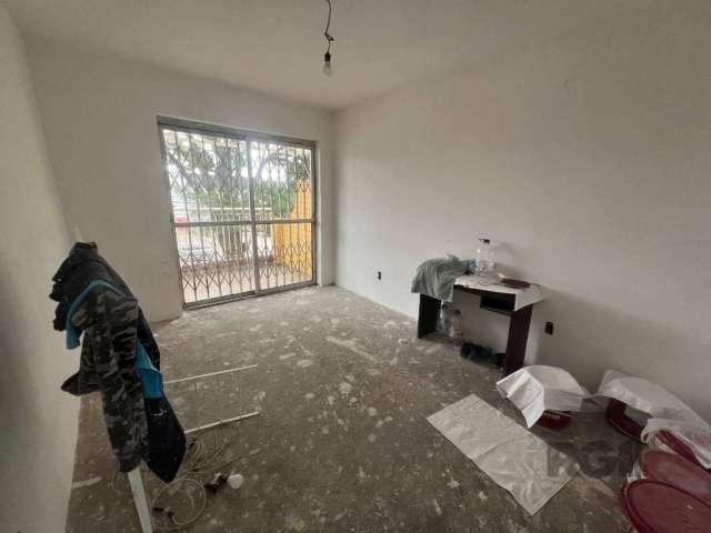 Perfil vende apartamanento em fase final de reforma na Saturnino de Brito 685, amplo com 02 quartos e sacada, frente. Possui 70,02m2 privativos. Prédio pequeno com baixo custo condominial, em torno R$