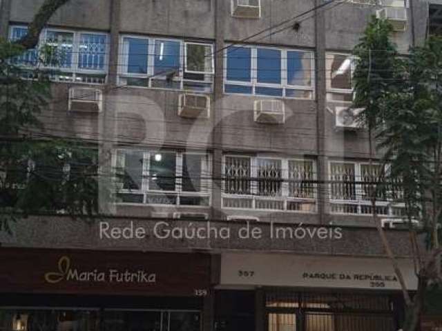 Ótima oportunidade de investimento! Conjunto/Sala à venda no Parque da Republica, localizado na Rua da Republica,  Cidade Baixa, Porto Alegre. Com 40.43m² de área privativa e 55.37m² de área total, es