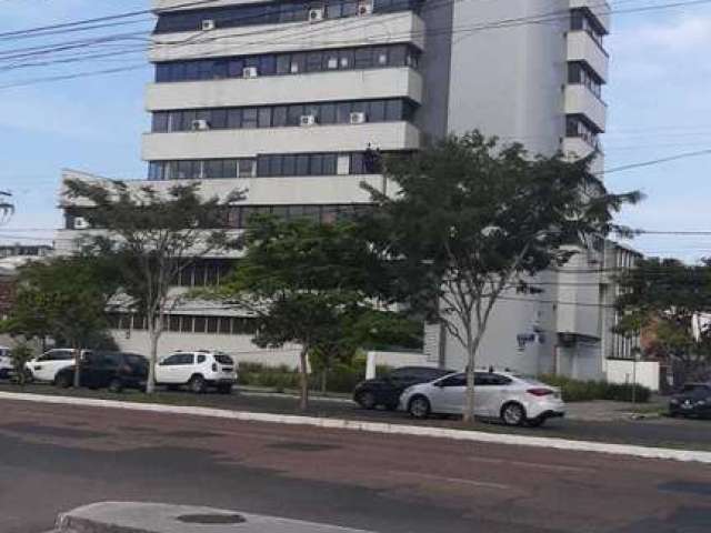 Sala comercial frente norte com 1 vaga de garagem (box 39), localizado ao lado do Institito do Coração. Preço e disponibilidade do imóvel sujeitos a alteração sem aviso prévio.