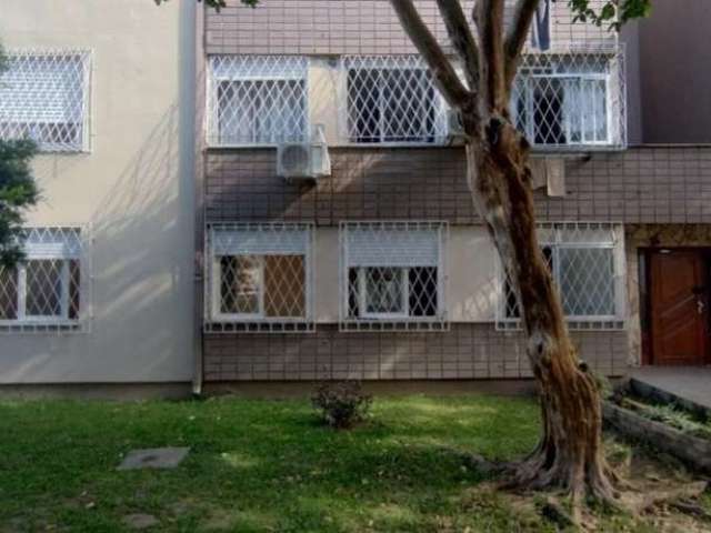 APTO 2 DORMITÓRIOS | VAGA ROTATIVA | CAVALHADA &lt;BR&gt;&lt;BR&gt;Apartamento térreo de 2 dormitórios em condomínio tranquilo e arborizado na zona sul. O imóvel conta com cozinha, área de serviço, sa