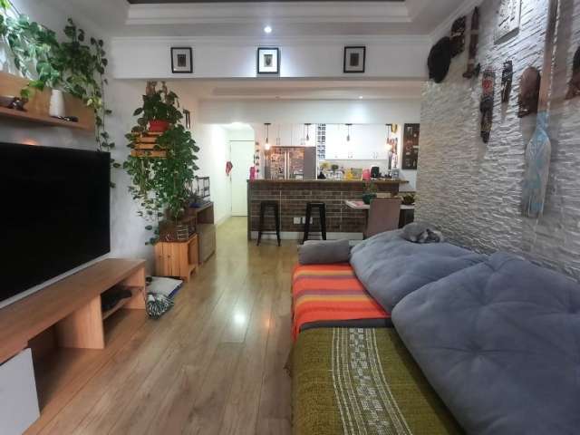 Apartamento na Chacara Inglesa com 3 quartos e 2 vagas.