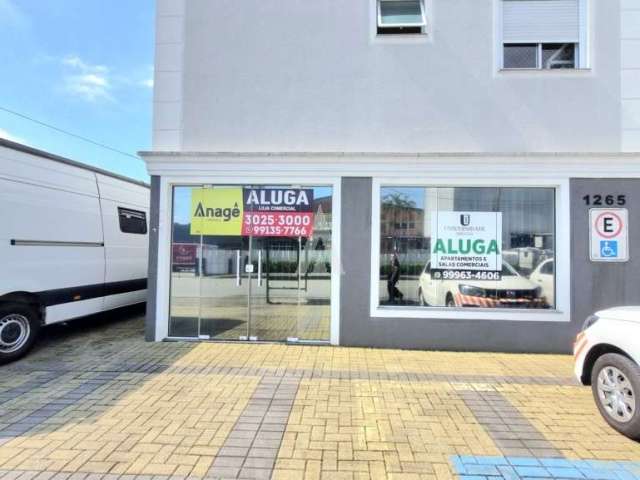 Loja para alugar, 61.98 m2 por R$2350.00  - Costa E Silva - Joinville/SC