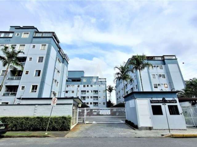 Apartamento com 2 quartos  para alugar, 51.00 m2 por R$1700.00  - Santo Antonio - Joinville/SC