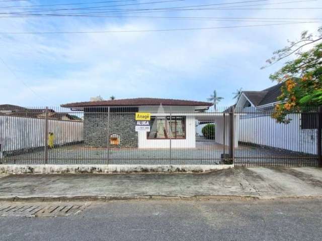 Casa residencial com 4 quartos  para alugar, 132.45 m2 por R$3100.00  - America - Joinville/SC