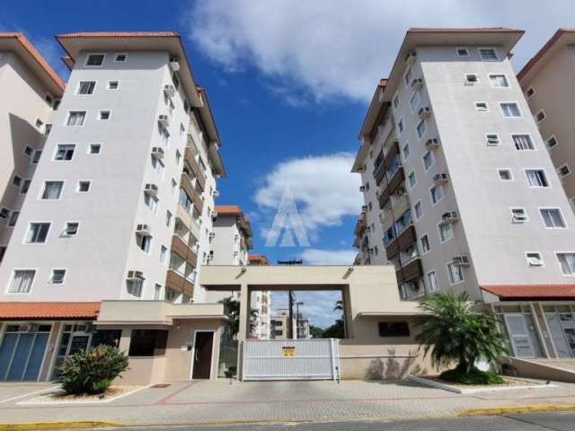 Apartamento com 3 quartos  para alugar, 67.93 m2 por R$1650.00  - Floresta - Joinville/SC