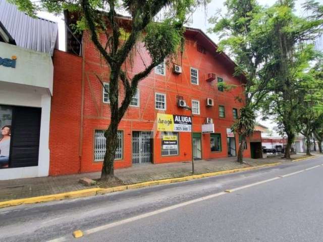 Loja para alugar, 313.73 m2 por R$6200.00  - Centro - Joinville/SC