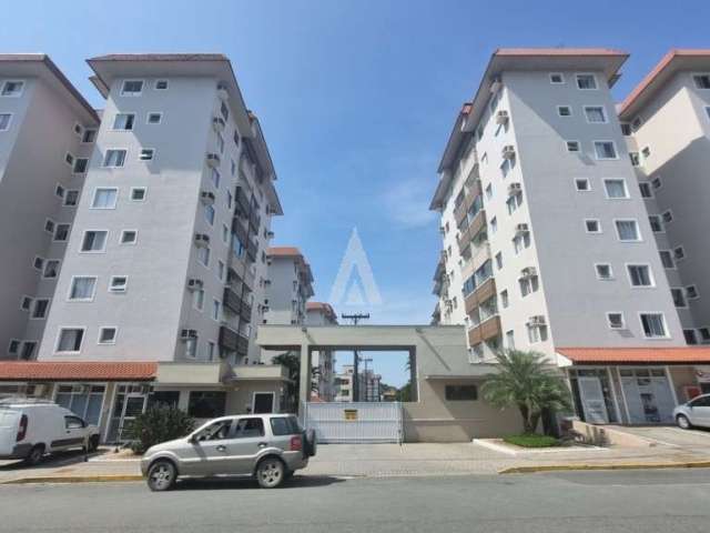 Apartamento com 3 quartos  para alugar, 67.93 m2 por R$1600.00  - Floresta - Joinville/SC