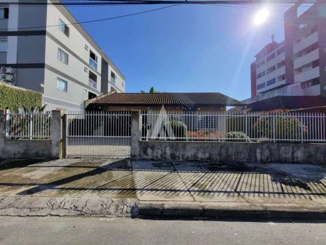 Casa comercial para alugar, 208.67 m2 por R$9970.00  - Costa E Silva - Joinville/SC