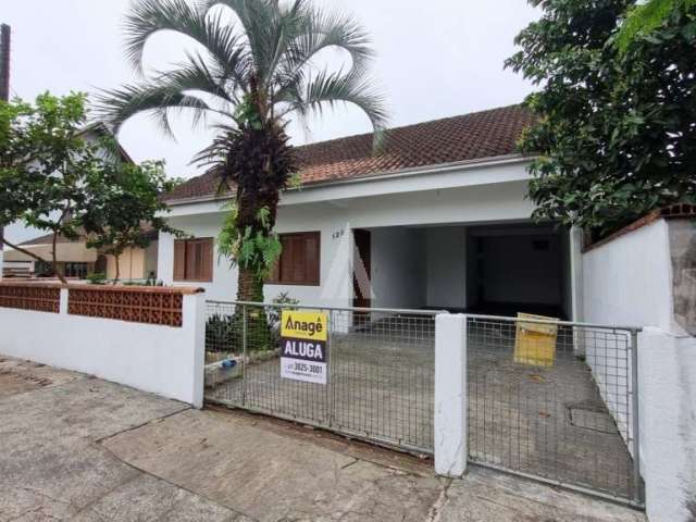 Casa residencial com 2 quartos  para alugar, 196.00 m2 por R$2400.00  - Costa E Silva - Joinville/SC