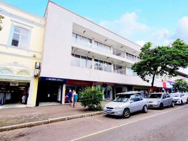 Sala para alugar, 47.40 m2 por R$1500.00  - Centro - Joinville/SC