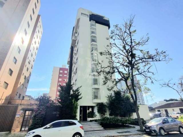 Apartamento com 3 quartos  para alugar, 108.37 m2 por R$3100.00  - Centro - Joinville/SC