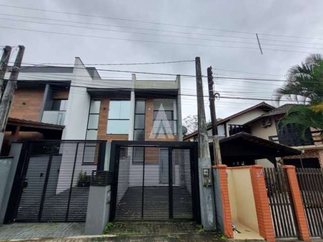 Casa residencial com 2 quartos  para alugar, 48.77 m2 por R$1700.00  - Santo Antonio - Joinville/SC