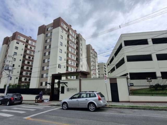 Apartamento com 2 quartos  para alugar, 50.00 m2 por R$1900.00  - Saguacu - Joinville/SC