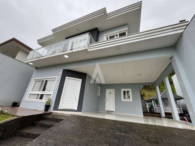 Casa residencial com 3 quartos  para alugar, 190.63 m2 por R$6200.00  - Bom Retiro - Joinville/SC