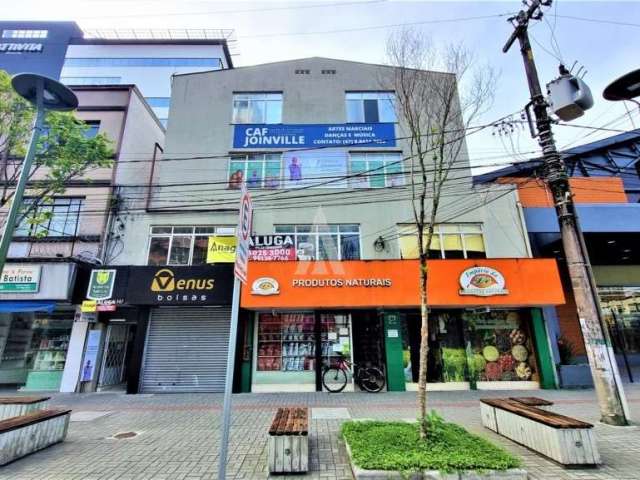 Sala para alugar, 56.92 m2 por R$750.00  - Centro - Joinville/SC