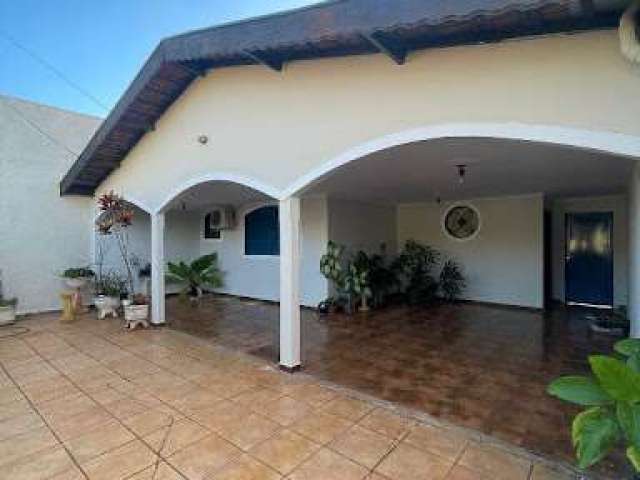 Casa com 3 dormitórios à venda, 210 m² por R$ 500.000,00 - Aeroporto - Barretos/SP