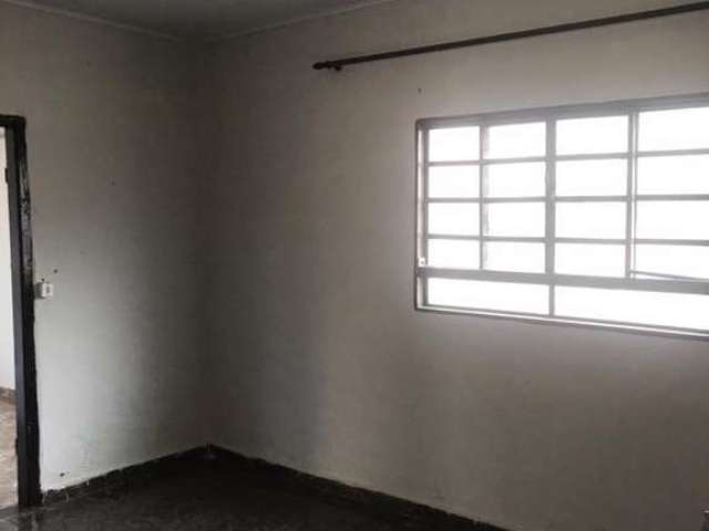 Casa com 3 dormitórios à venda por R$ 600.000,00 - Centro - Barretos/SP